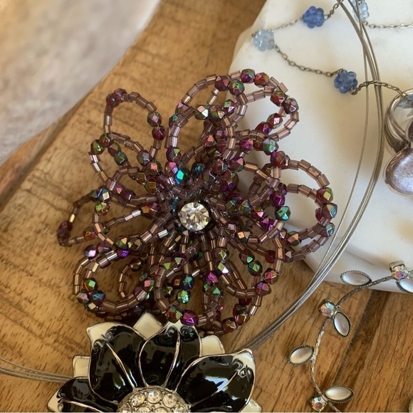 Flowers Fashion Jewelry Lot 7 Piece Necklaces, Earrings, Ring, Brooch - Picture 9 of 12